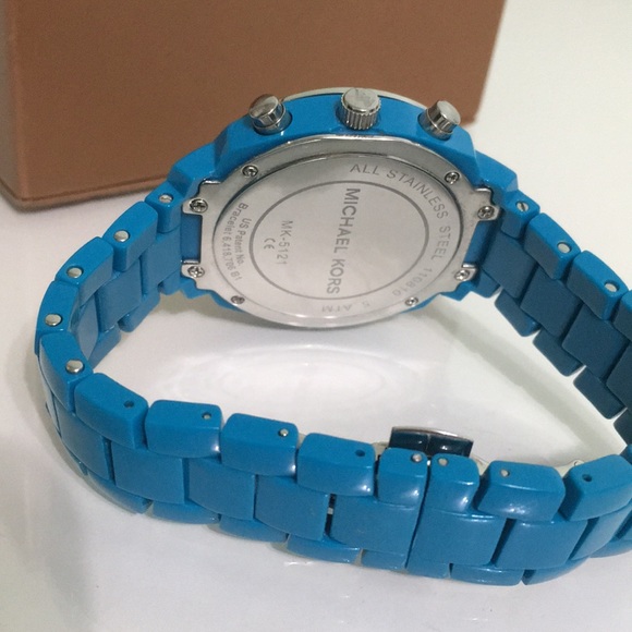 Michael Kors funky blue oversized watch - Picture 2 of 6